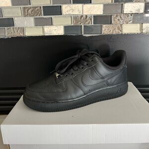 Nike Men's All-Black Air Force 1 Sneakers